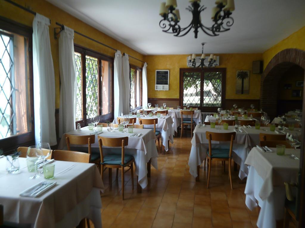 Hostal L'Ou De Reig Montseny Exterior foto